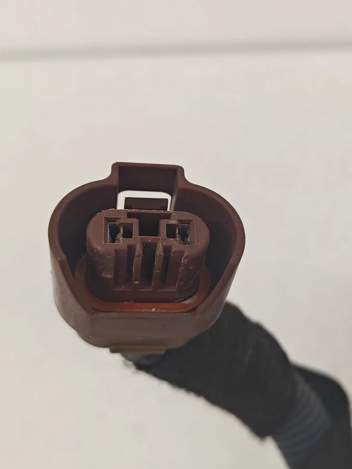 Conector de faros de pasajero derecho OEM para Lexus GS300 GS430 GS450h GS350 2006-2011 Foto 4 de 4