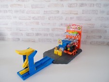 Circuit Monster Trucks - Hot Wheels - Station explosive (1) - TBE