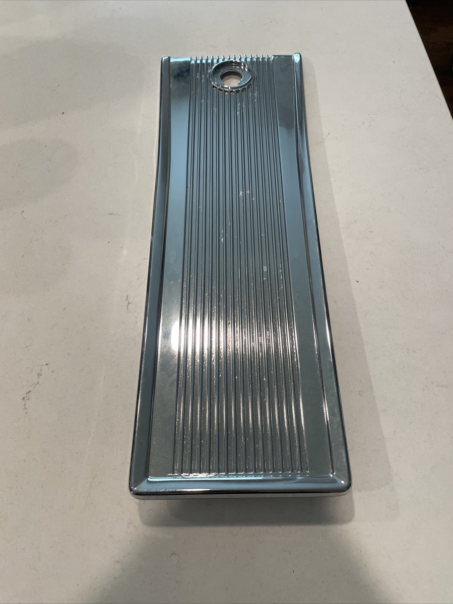 NOS GM 9788023 1967 Pontiac Console Lid Door OEM Chrome GTO