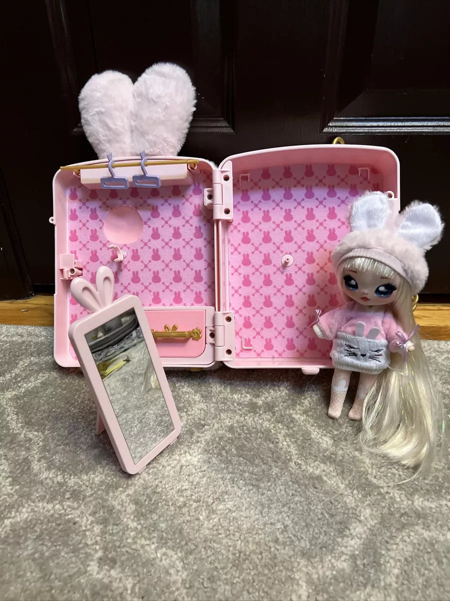 Na! Na! Na! Surprise 3-in-1 Backpack Bedroom Pink Bunny Playset with Limited Edition Doll