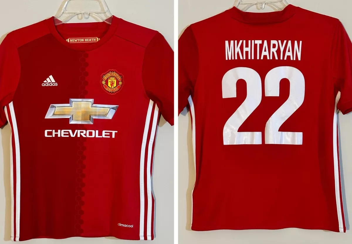 Mkhitaryan to wear number 22 in Manchester United