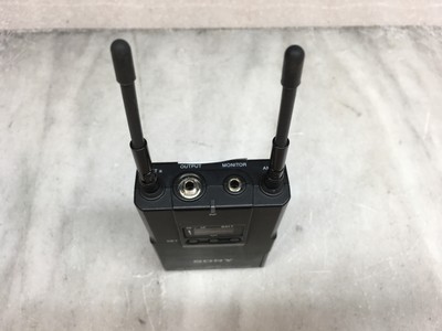 SONY URX-P2 UTX-B2 ワイヤレスマイク　送受信機　カメラ取付 レンタル] SONY UTX-B40×2+URX-P41D+SMAD-P5 ワイヤレスマイク - 東京