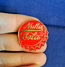 Nuka Cola Pin Badge - Fallout Videgame Cosplay - Collectable Enamel Pinbadge RED