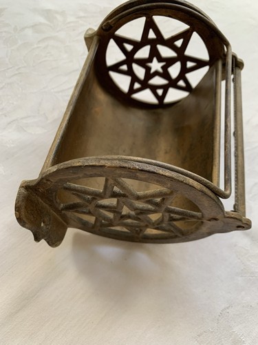 Antique vintage Cast Iron decorative gold Toilet Paper holder U.C.&P. Co. Boston