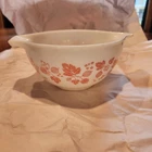 PYREX Pink Gooseberry 1 1/2 PT #441 Cinderella Mixing Bowl READ Small Chip
