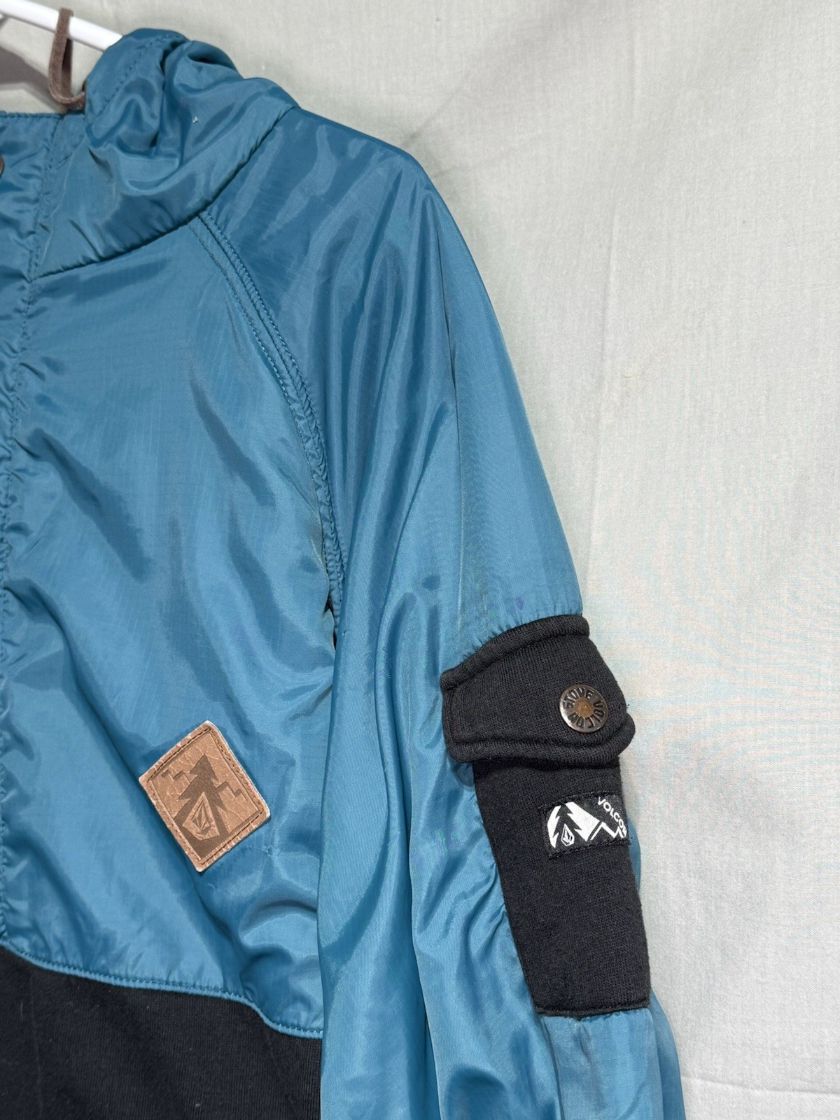 Volcom Outdoor Pullover Lined Windbreaker Jacket … - image 4