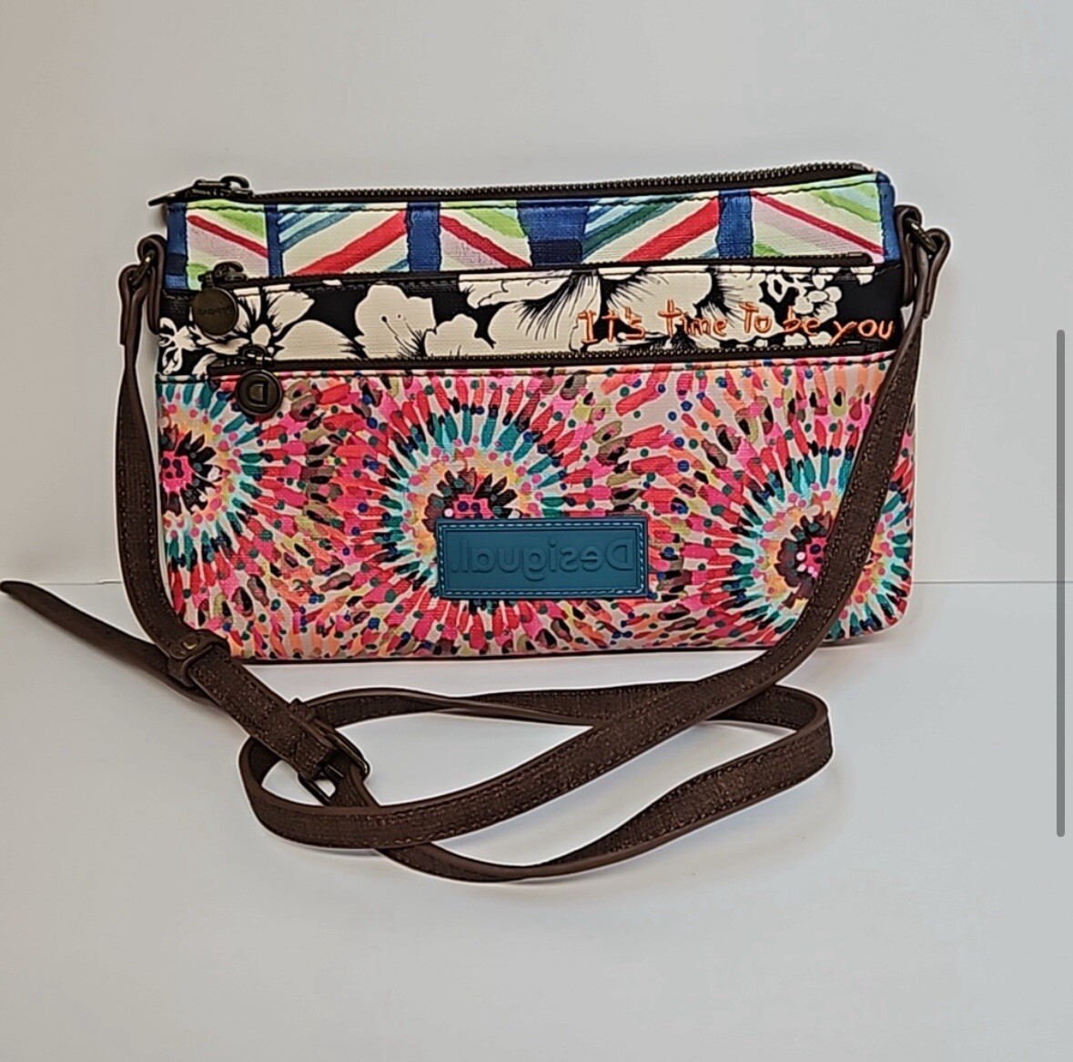 Desingual multiprint sling bag - image 3