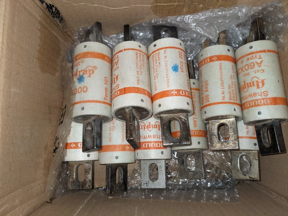 Gould Shawmut, A60x300-4,"Amp-Trap,300A @ 600VAC,(Body: 38mm diameter x 73.5mm) - Image 3 of 3