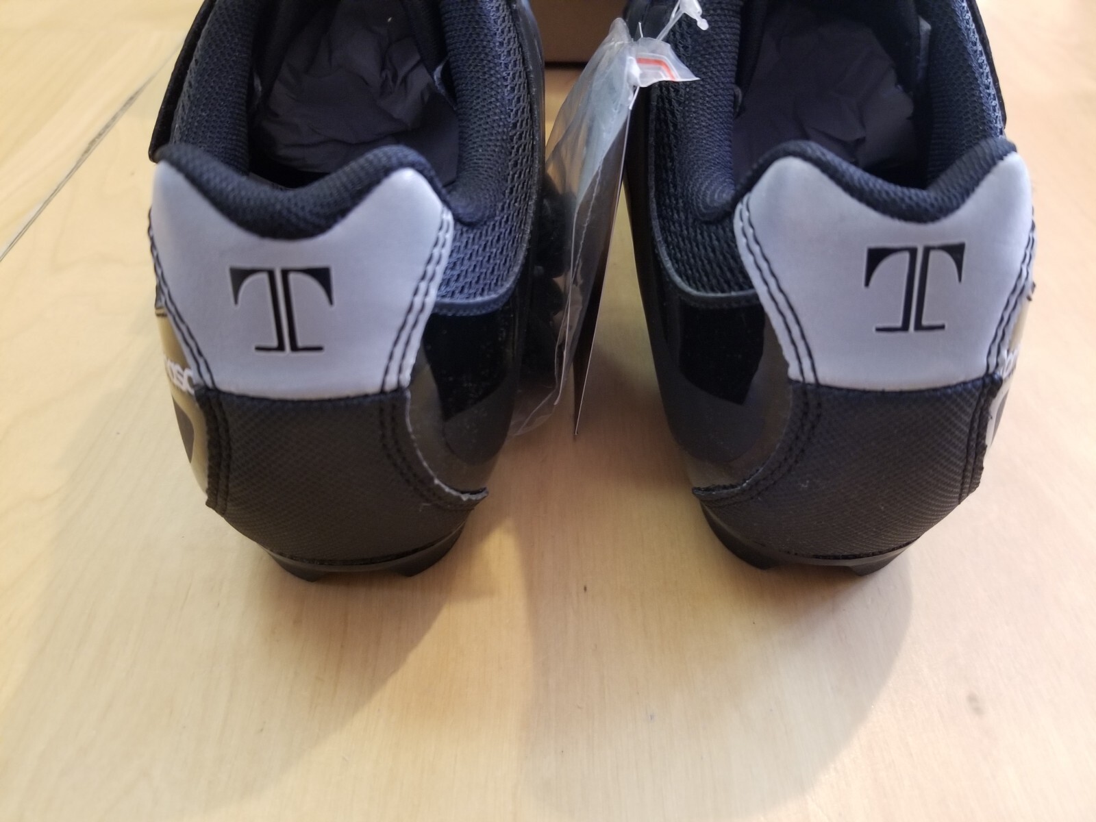 Tommaso Montagna 100 Mens Black Hook & Loop 3 Strap Cycling Shoes Size