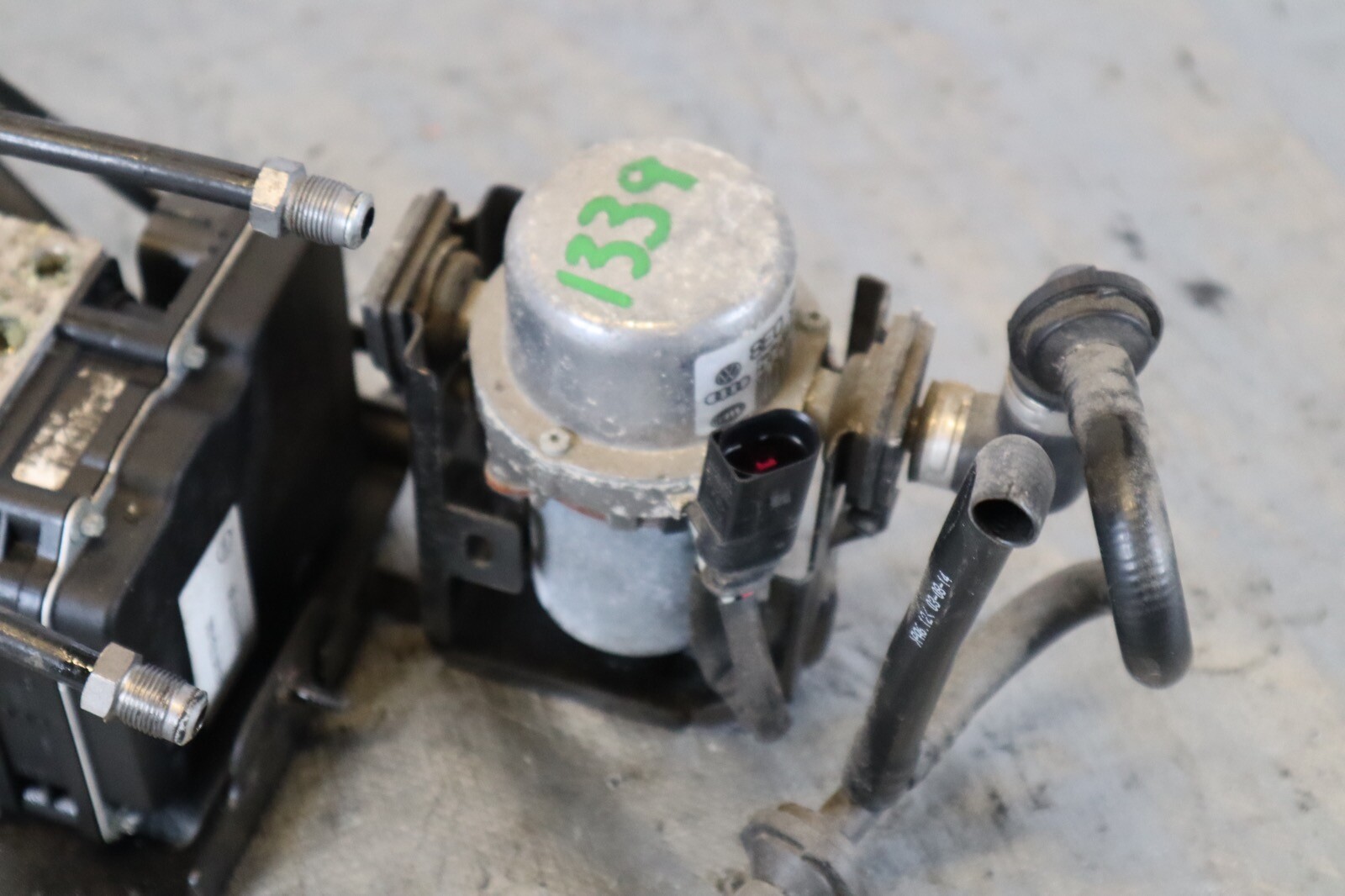 2014 AUDI R8 V8 QUATTRO AWD 4.2L OEM AUTO ABS BRAKE PUMP MODULE UNIT #1339