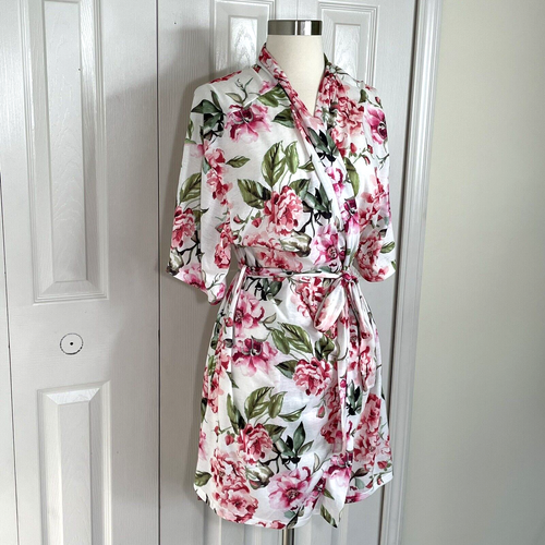 Show Me Your Mumu OS White Pink Green Floral Brie Kimono Short Robe - Picture 2 of 8