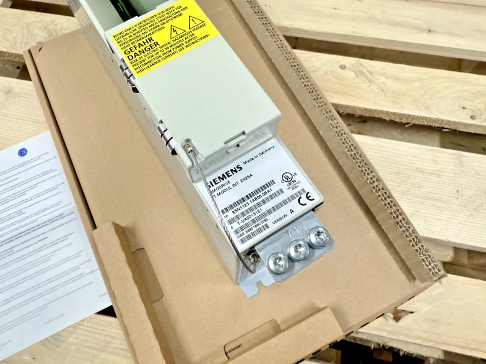 Siemens Simodrive 611 Leistungsmodul, 2-Achs, 25A  6SN1123-1AB00-0BA1 - Bild 2 von 4