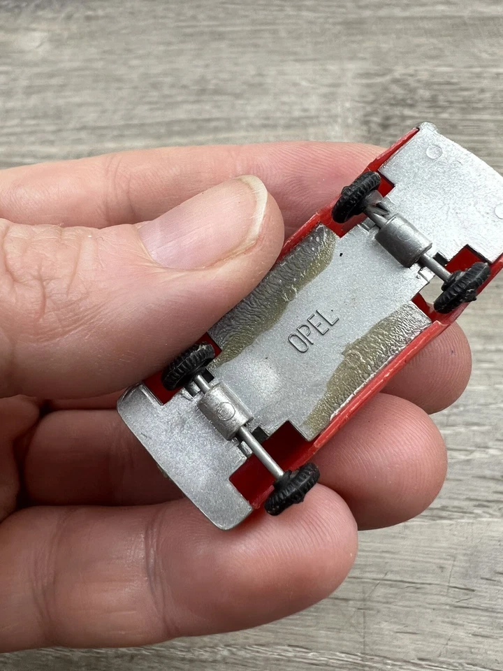 винтажный пластиковый красный контейнер для игрушечных автомобилей Opel 37 - Изображение 2 из 2