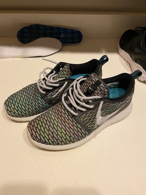 roshe run multicolor