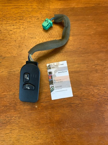 03 - 06 CHEVY Tahoe / GMC Yukon Heated Memory Seat Switch 15179135 OEM