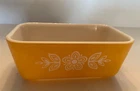 Vintage Pyrex Butterfly Gold Refrigerator Dish 0502 1-1/2 pint NO Lid Yellow