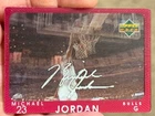 SIGNED MICHAEL JORDAN; 1997 UPPER DECK DIAMIND VISION , S4
