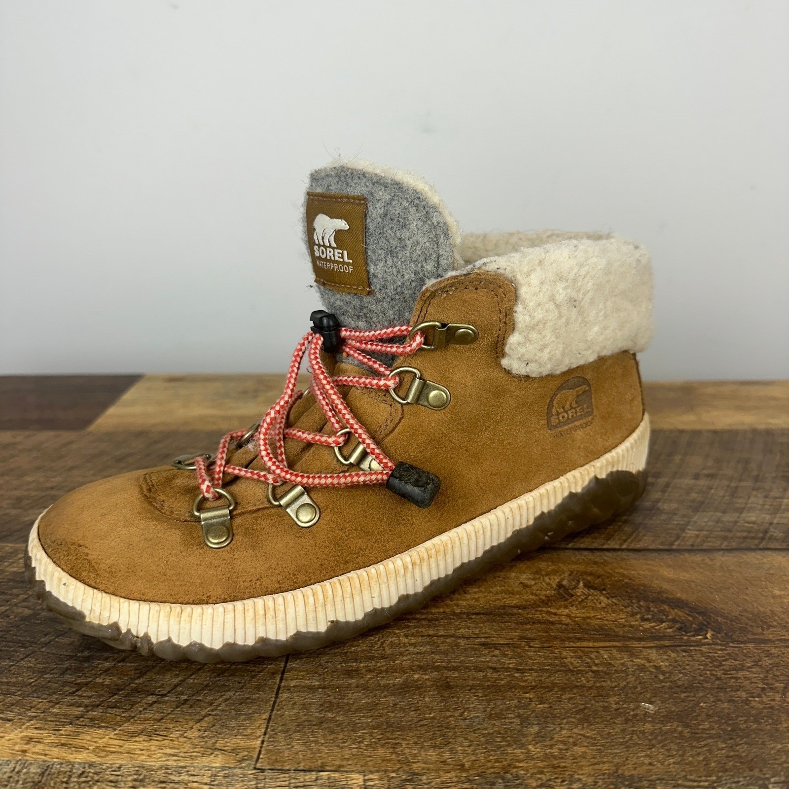 Sorel Waterproof Brown Suede Fur Trim Lace Up Winter Boots Women's Size 5