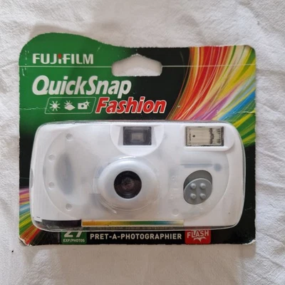 Vintage FujiFilm Quicksnap Fashion Disposable Camera 27 Exposures - Image 1 of 4