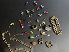 Costume Jewelry Bundle Bracelet, Necklace, Earnings And Rings