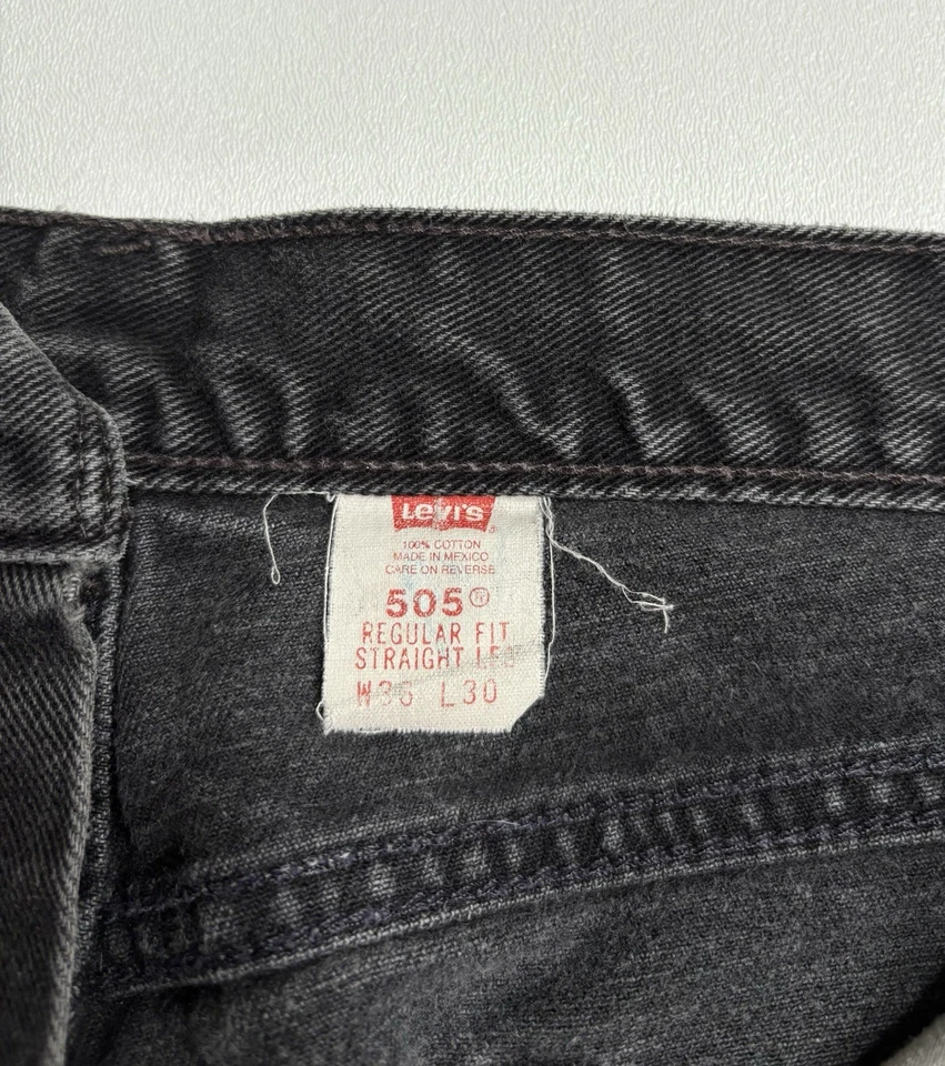 VTG Levi’s 505 Zip Fly Regular Fit Straight Leg Blue Denim Jeans Size 36 x 29 - Image 4 of 4