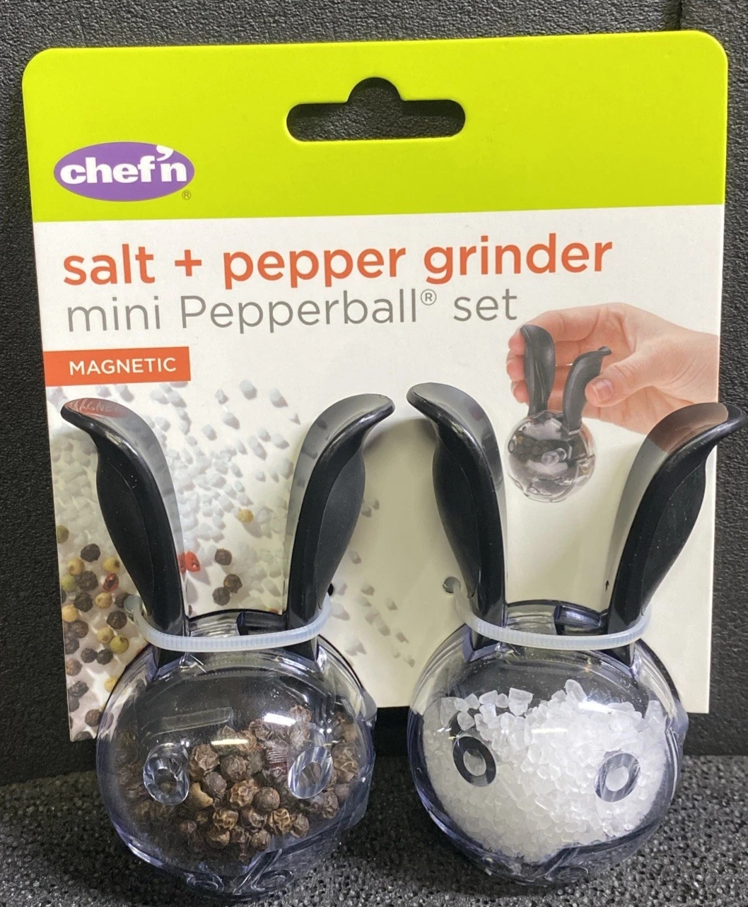 Magnetic Black/Clear Plastic Salt and Pepper Grinder Set BPA Free
Opens in a new window or tab