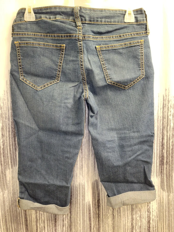 City Streets Juniors Young Misses Blue Jean Bermuda Denim Shorts Size 7 - Image 4 of 4