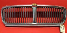 1988 - 1994 Jaguar XJS XJ6 XJ12 - Front Chrome Grille W/ Gold Badge and Brackets