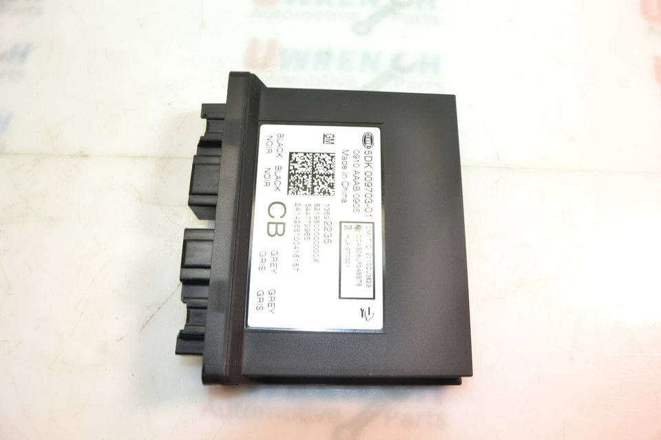 Chevrolet Corvette C7 Z06 2015-2019 usado OEM módulo de control antirrobo sin llave Foto 2 de 4