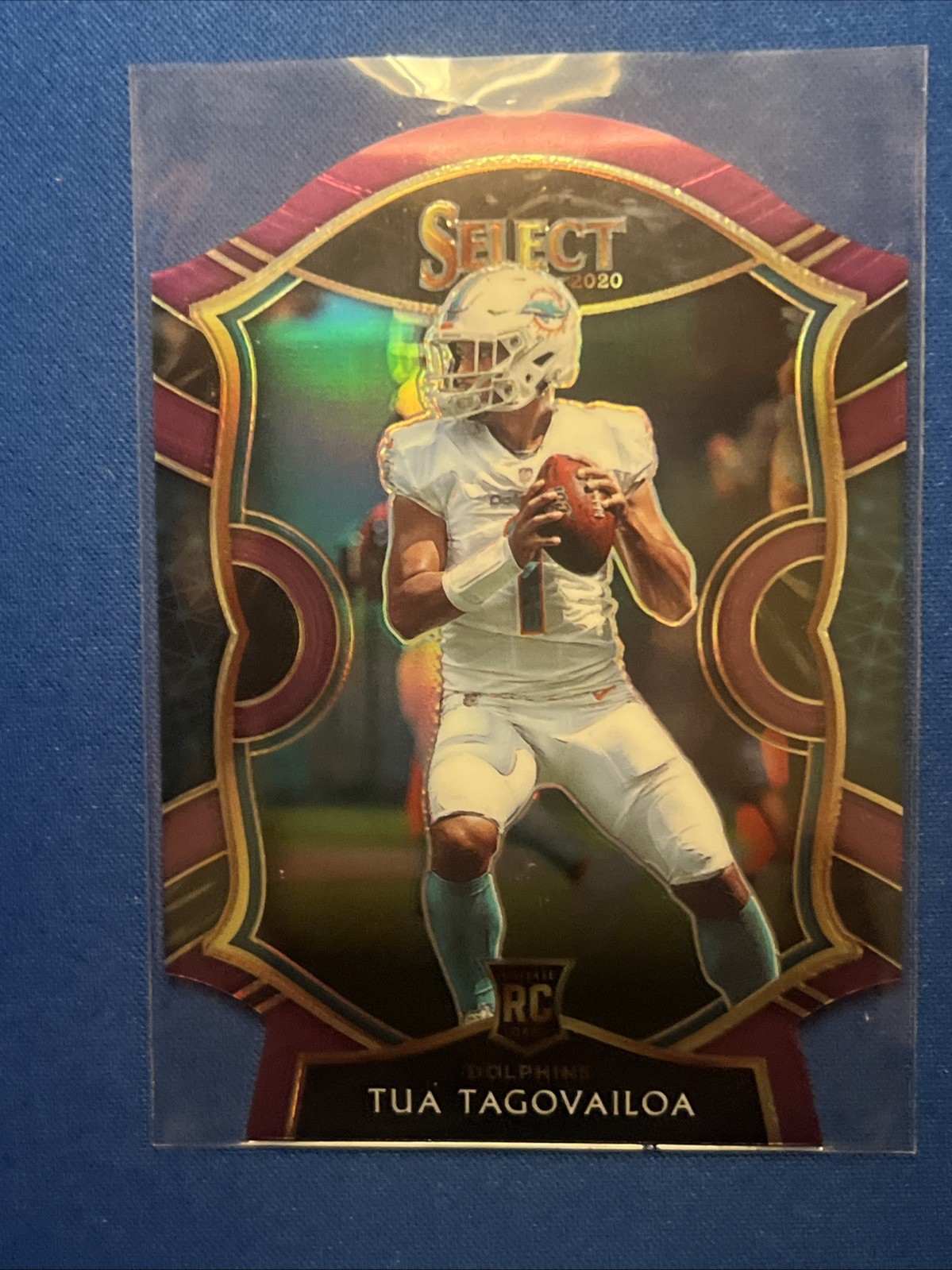 2020 Panini Select - Concourse Tua Tagovailoa #45 Purple Prizm Die-Cut (RC)