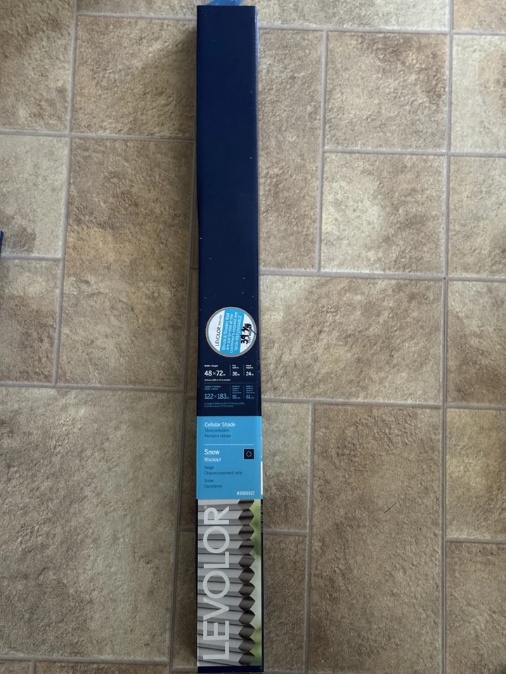 Levolor Cellular Shade - Snow Blackout - Corte personalizado a 39 1/4” W x 72” L Foto 3 de 4