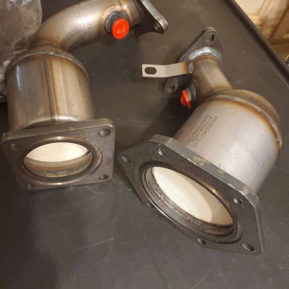 Juego convertidor catalítico delantero izquierdo y derecho repuesto para Nissan Altima Murano Foto 2 de 3