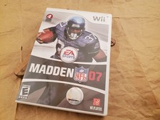 Madden NFL 07 Wii w/ case and manual, complete