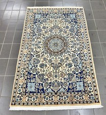 Orientteppich Handgeknüpft Nain mit Seide 118 x 208 cm ( frisch gewaschen )0260