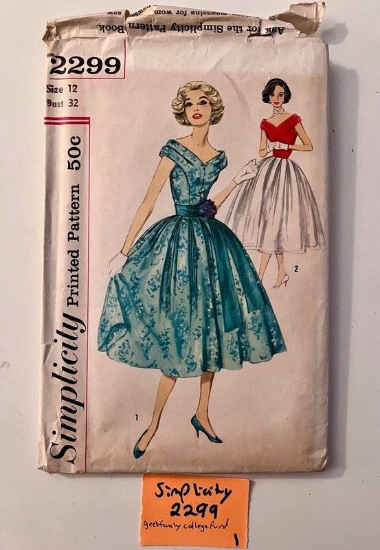Simplicity 2299 Vintage Jr Misses & Misses One Piece Dress Size 12 Bust 32 Uncut