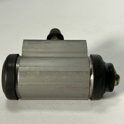 Ford Fiesta MK4 MK5 Fusion Rear Axle Wheel Brake Cylinder x2 Genuine 1145295 - Picture 3 of 4