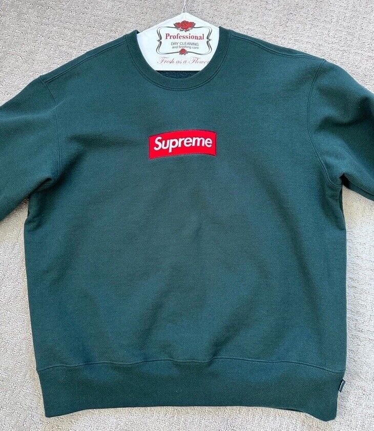 SUPREME BOX LOGO CREWNECK (FW22) | eBay SUPREME BOX LOGO CREWNECK (FW22) | eBay