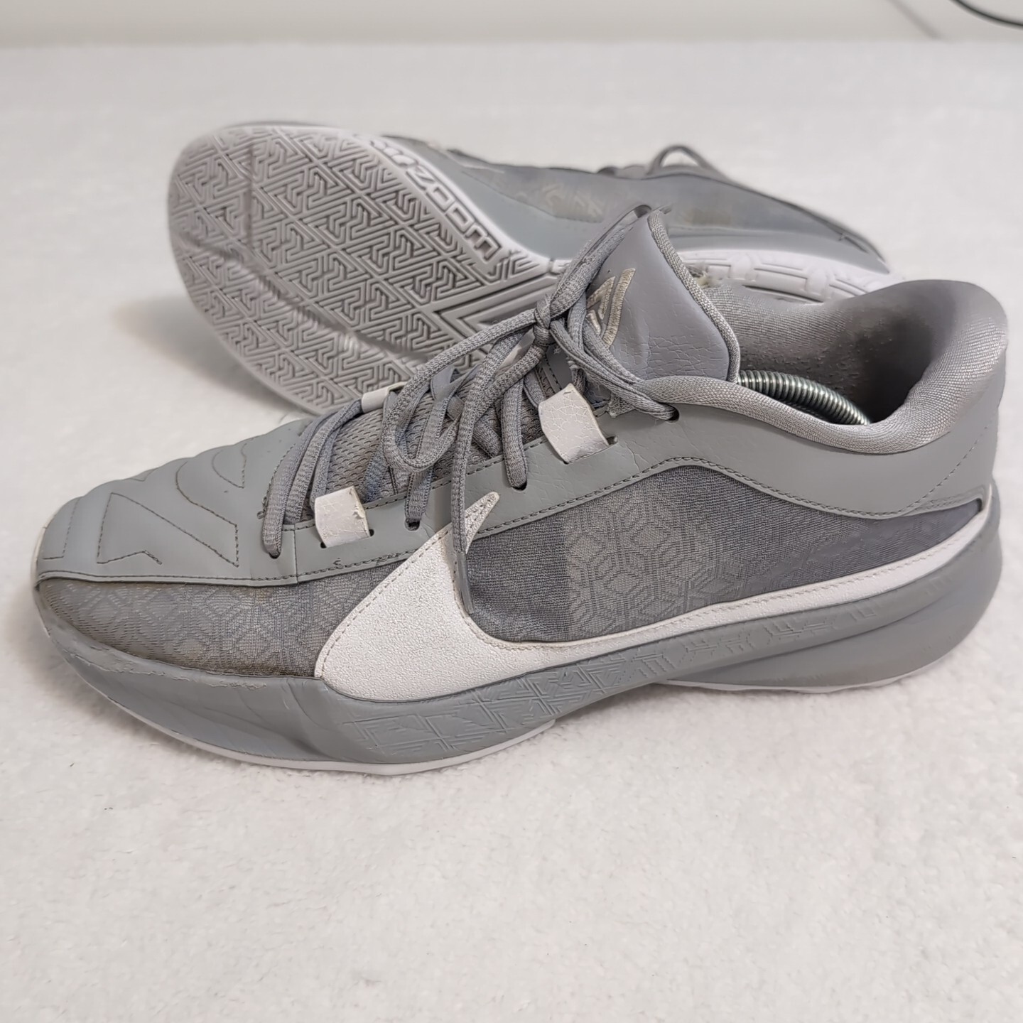 Wolf Grey Size M13