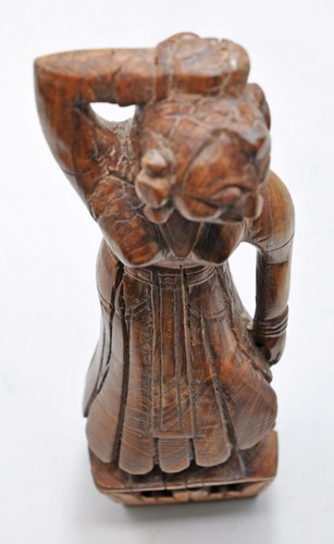 Antica statuina donna danzante in legno originale vecchia intagliata a mano - Foto 6 di 8