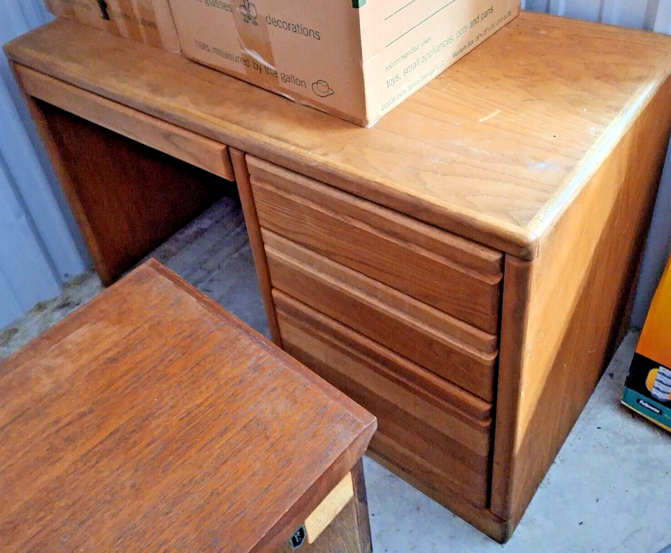 NEED TO SELL-Solid Oak office computer desk, drawers, matching credenza - Image 2 of 3