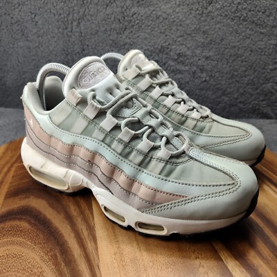 公式正規品!★AIR MAX 95 MOON PARTICLE Nike Air Max 95 Moon Particle Silver White Women's Size 9