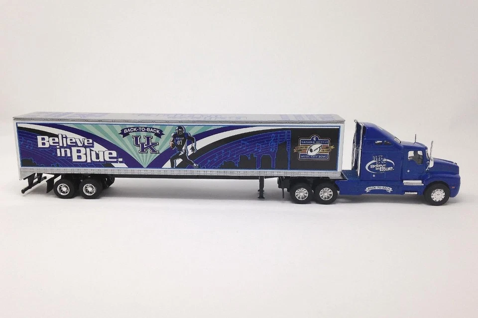 Kentucky Wildcats MUSIC CITY BOWL Kenworth T600 Limited Edition Diecast 1 of 125 - Image 4 of 4