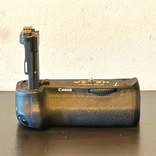Canon BG-E21 Battery Grip, Vertical Controls Holds 2x LPE6 Batteries