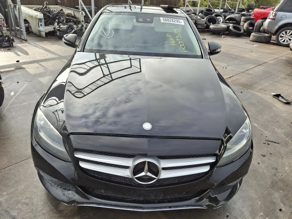 Espejo de puerta derecho usado se adapta a: Mercedes-benz Mercedes clase c 205 2016 tipo SDN C3 Foto 4 de 4