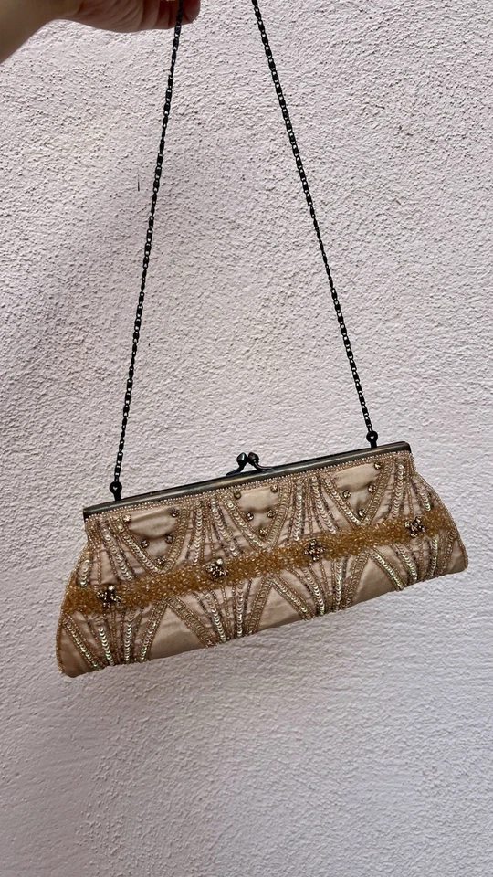 MOYNA NEW YORK Couture 串珠水钻缎面晚装单肩包/手拿包 — 第 2/4 张图片