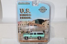 GREENLIGHT Hobby Exclusive U.S. Border Patrol 1990 Chevy Suburban K20 Scottsdale