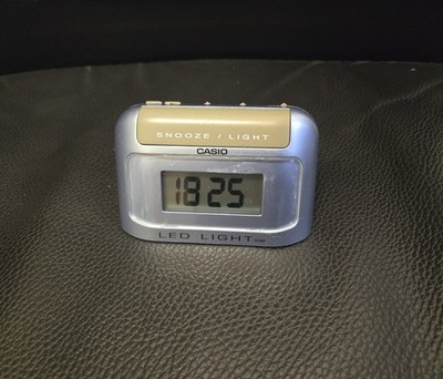 Casio Quartz Illuminator Wecker DQ-582D Vintage Digital 12/24 Stunden Anzeige