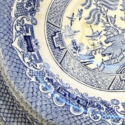English Ironstone Tableware EIT Blue Willow Dinner Plates-England - 14 Pieces 