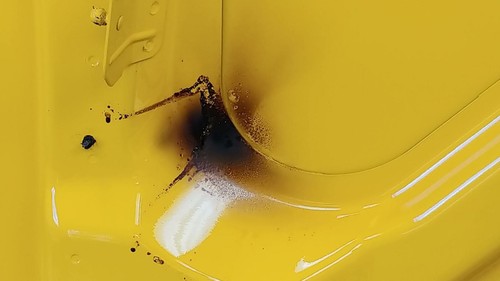 CHIPPED 2003-2006 Chevrolet SSR OEM Truck Bed Tonneau Cover Slingshot Yellow - Picture 10 of 11