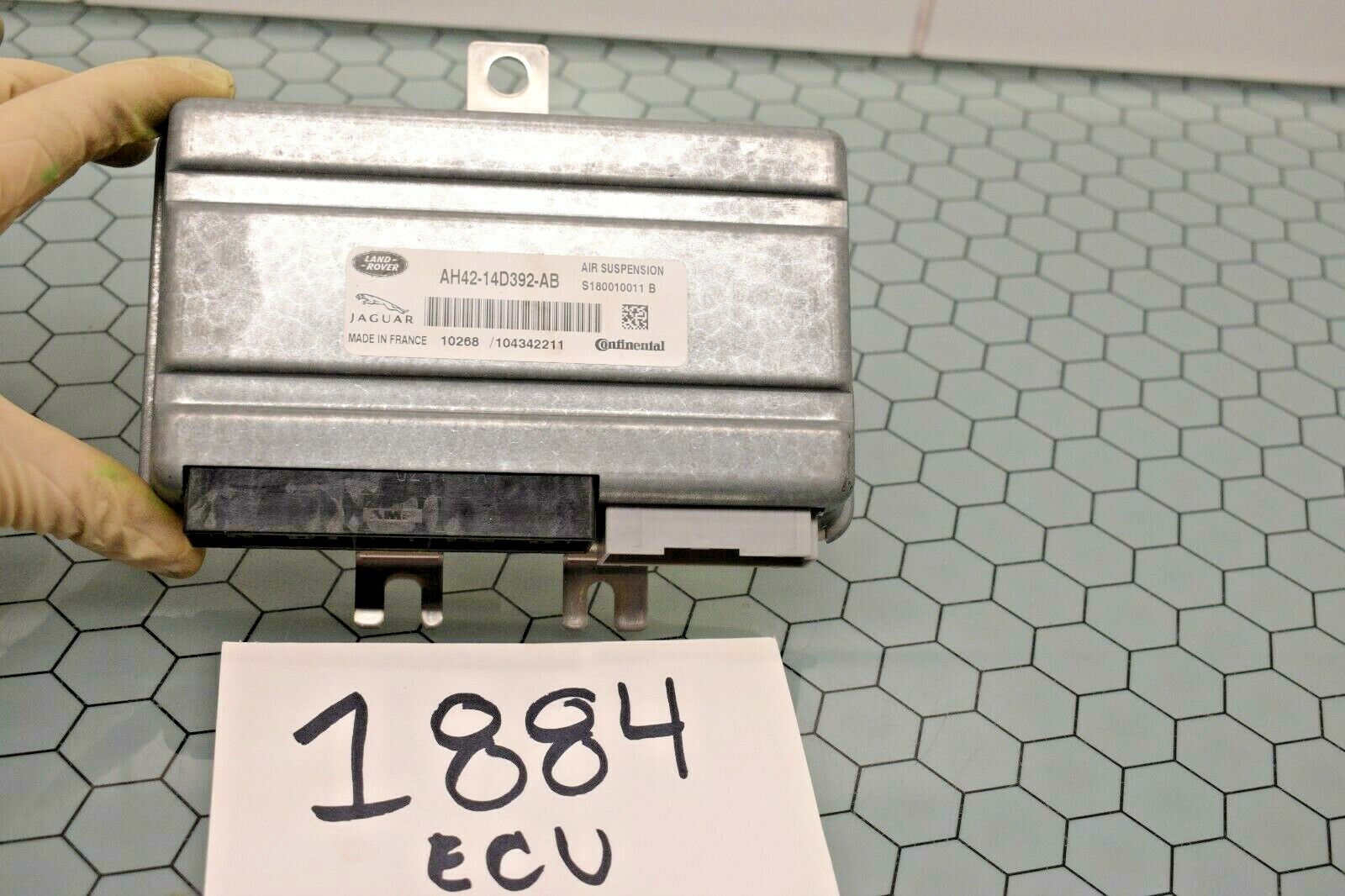 10 - 18 Jaguar XJ Air Suspension Compressor Control Module Computer #1884-ECU 